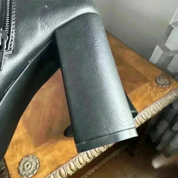 NWOT shoe dazzle ankle boots. Fall  season start - Picture 7 of 8